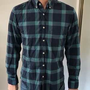 J. CREW CASUAL BUTTON UP SHIRT